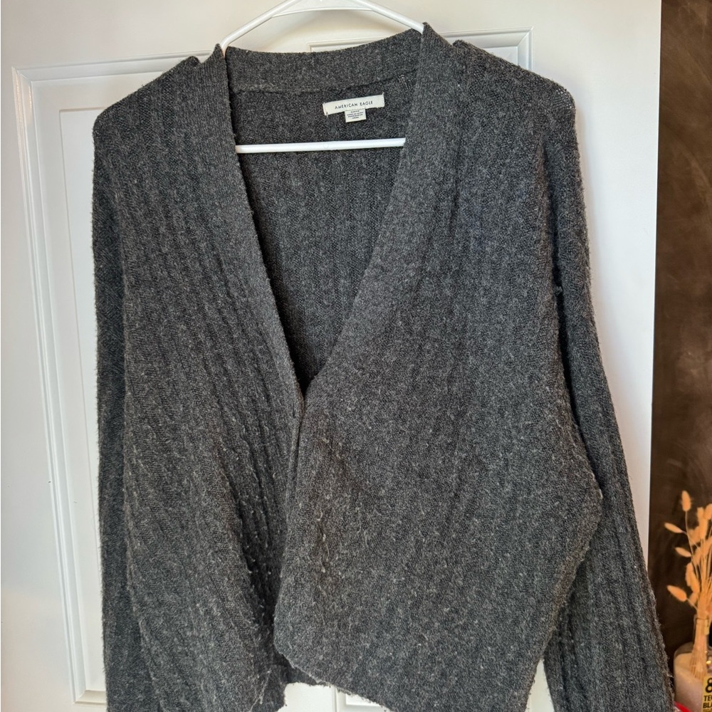 American Eagle Outfitters Gray Ribbed Knit Cardigan